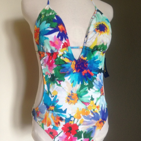 New!! Never Worn! Pretty Ralph Lauren Swimsuit - Picture 4 of 8